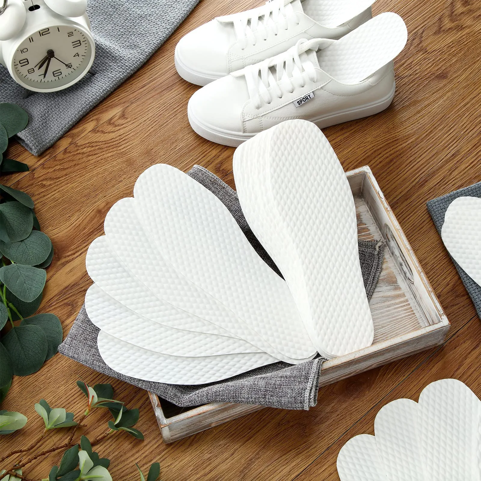 24 Pairs Breathable Disposable Thin Insoles Replaceable Shoe Inserts Sweat and Outdoor Barefoot Shoe Liners Wood Pulp Shoeliners for Women Men Hiking Running Boot Sneaker