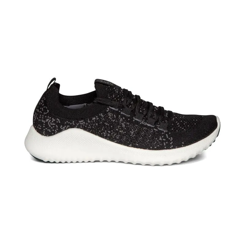 Aetrex Women's Carly Sneakers- Black