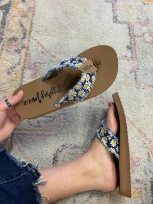 Jazzy Flip Flops - Navy Daisy