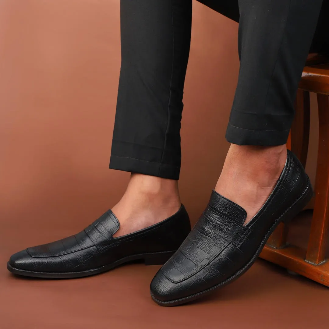 NICHE Crisp Black Croc Pattern Loafers