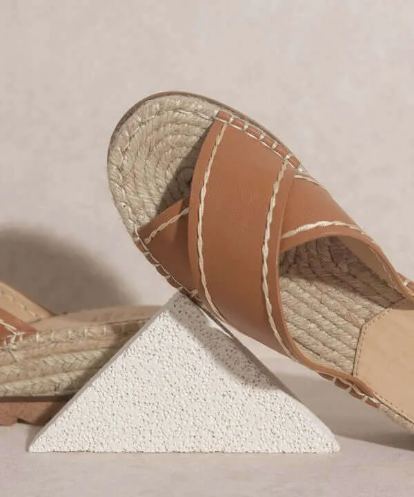 OASIS SOCIETY Lucia - Strappy Platform Sandals