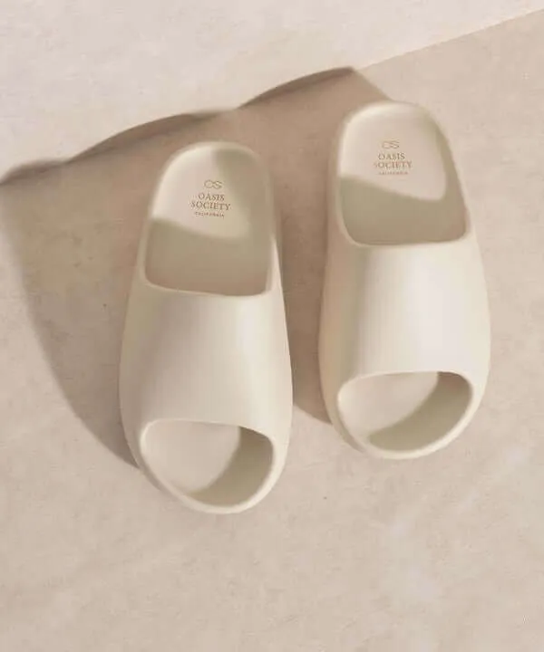 OASIS SOCIETY Wyatt - Nude Comfort Slides Pillow Slippers Sandals
